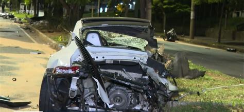 Homem Morre E Outro Fica Ferido Em Um Acidente Porsche A Mais De