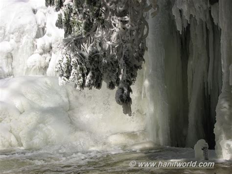 20 Incredible Photos Of Frozen Waterfalls Top Dreamer