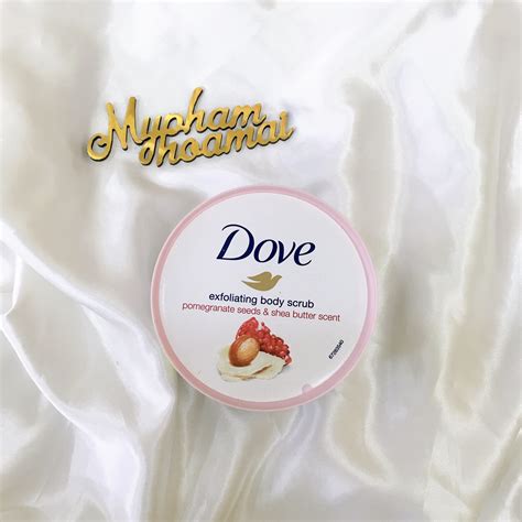 Tẩy da chết Dove Exfoliating Body Scrub Pomegranate seed shea butter