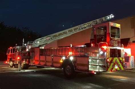 Pfd Ladder Philadelphia Fire Department Ladder Aaron