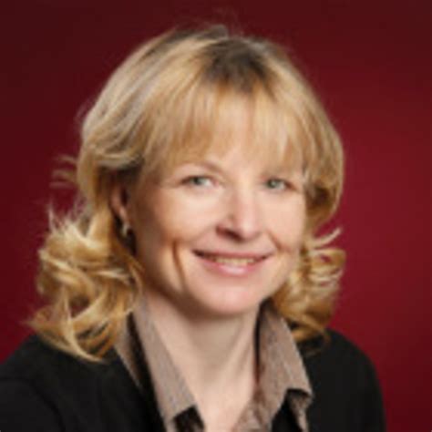 Catrin Canis Hausverkäufer Franchisepartner Town And Country Haus