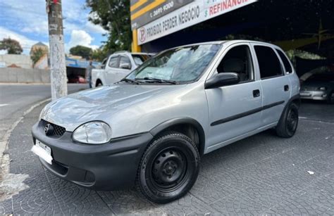 Chevrolet Corsa 1 0 MPFi Milenium 8v 2002 2002 Salão do Carro 349183