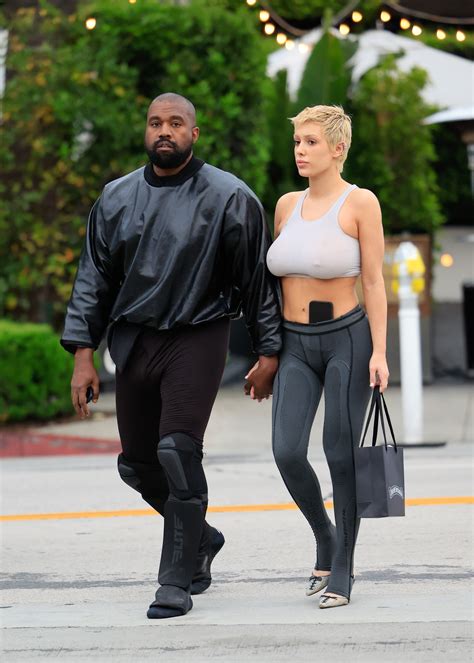 Kanye West Grabs Bianca Censori S Butt As Wife Stands With Her Hands