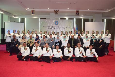 Wisuda Dan Pengucapan Lafal Sumpah Apoteker Stifar Stifar