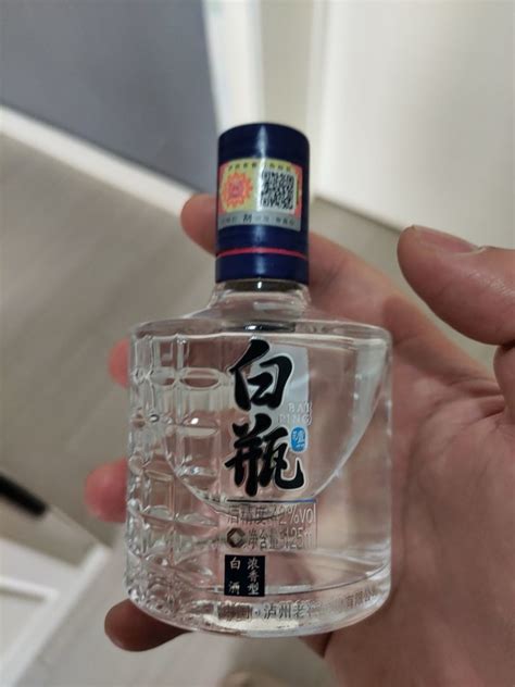 泸州老窖白酒怎么样 18两瓶的泸州老窖白瓶，冲起来。 什么值得买