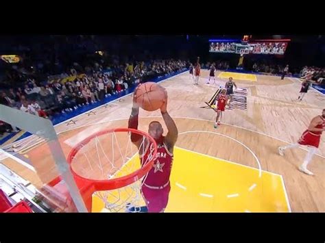 LeBron James Throws Down Crazy Dunk After Insane Alley Oops From Paul