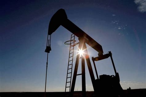 Oil Climbs On Mideast Escalation Fears US Rate Cut Expectations