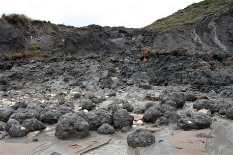 Cretaceous Clay At Speeton © Helen Wilkinson Geograph Britain And