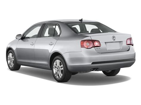 2009 Volkswagen Jetta TDI - Volkswagen Fuel Efficient Sedan Review - Automobile Magazine