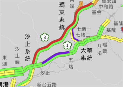 還是塞爆！國1南下開放內線車道 五堵 汐止、台62都紫爆 Yahoo奇摩汽車機車