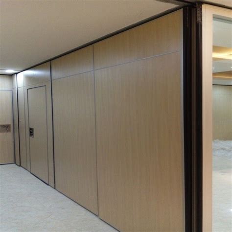 85mm Thickness Folding Partition Walls In School Basement Multipurpose