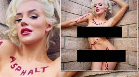 Courtney Stodden Strips Completely Naked For Raunchy Snap Originally