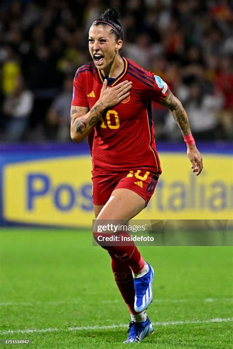 Jenni Hermoso of Spain celebrates after scoring the goal of 0-1... News Photo - Getty Images