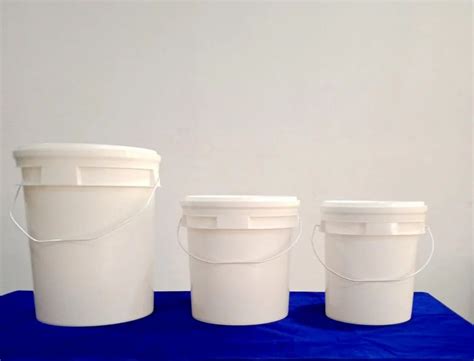 White Grease Bucket And Container Capacity Kg At Best Price In Pune