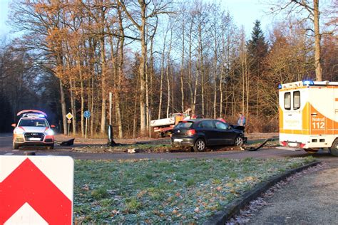 Unfall In Alfdorf Am Montagmorgen Zwei Personen Schwer