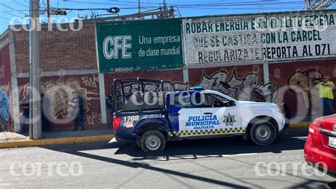 Veh Culo Colisiona Con Patrulla Municipal En Avenida Mariano Abasolo De