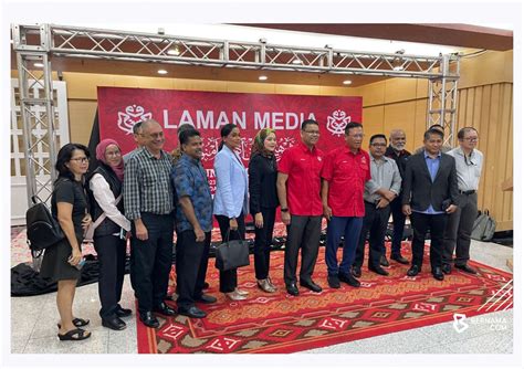 Bernama On Twitter Pengarah Komunikasi Strategik Umno Datuk Seri