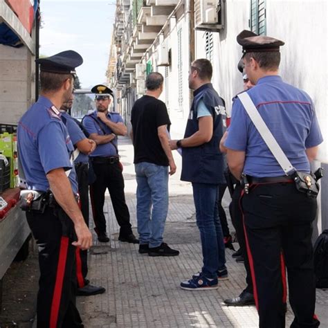 Messina Vasta Operazione Contro L Ambulantato Selvaggio In Campo 200