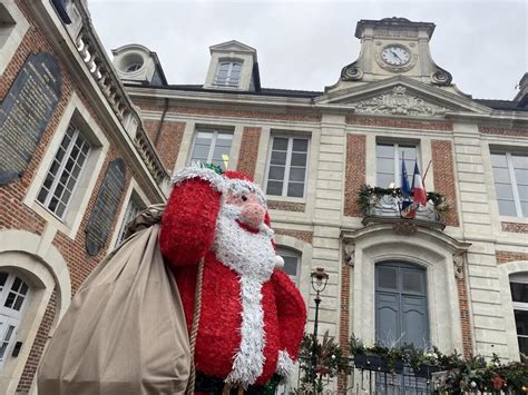 En Raison Des F Tes La Mairie De Lisieux Ferme Plus T T Les Et