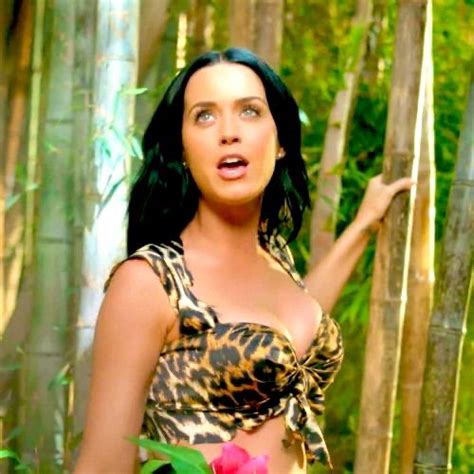 Katy Perry Online on Twitter A canção ROAR primeiro single do