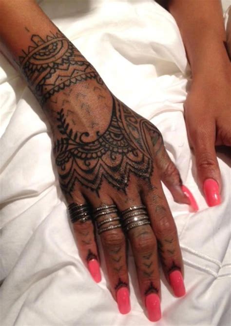 Pin On Rihanna Tattoos