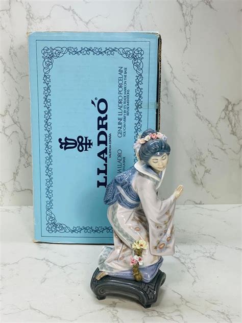 Lladro Geisha Michiko 1447 Porcelain Figurine Etsy