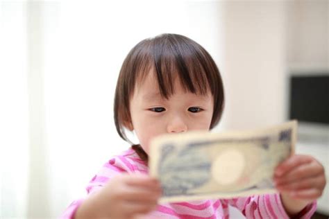 子どもにお金の勉強をさせたい。始める時期や教えるポイント Teniteo[テニテオ]