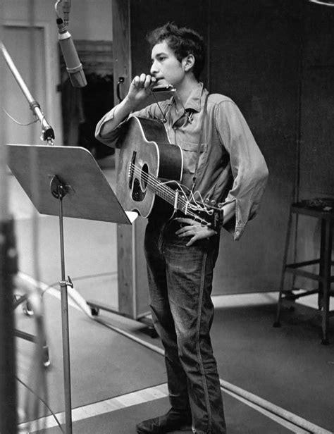 Bob Dylan’s Acoustic Guitars | Acoustic Guitar