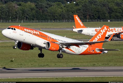 OE IJB EasyJet Europe Airbus A320 214 WL Photo By Mario Ferioli ID