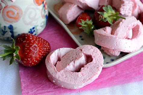 Recette de Guimauves à la fraise sans oeuf