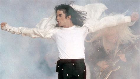 Michael Jackson albums defy controversy, fly up the charts | Newshub