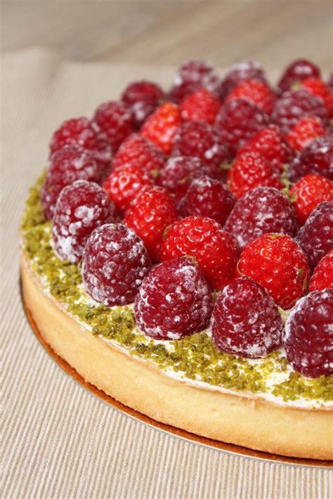 Tarte aux fruits rouges et pistache crème mascarpone à la vanille