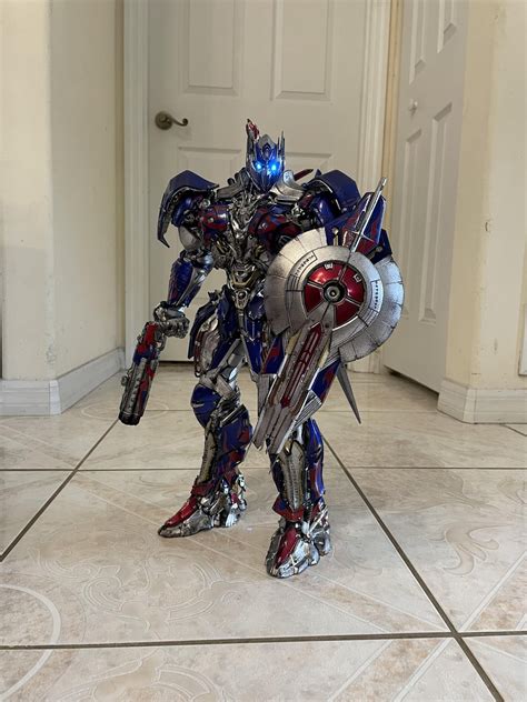 “My name is Optimus Prime.” : r/ActionFigures