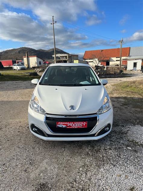 Peugeot 208 1 5 HDI Cijena 7700 Crna Gora Cetinje Cetinje