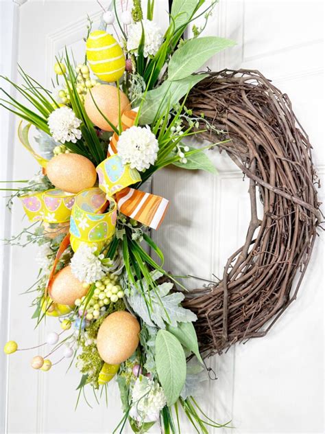 Diy Easter Egg Wreath On A Grapevine Base How To Make Wreaths