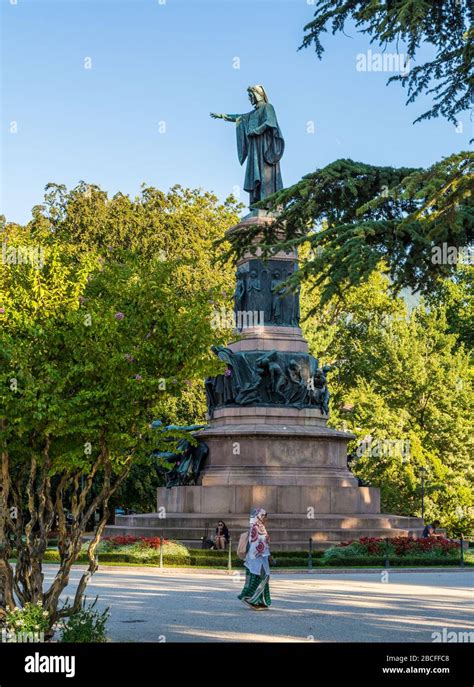 Piazza Dante Di Trento Citt Immagini E Fotografie Stock Ad Alta