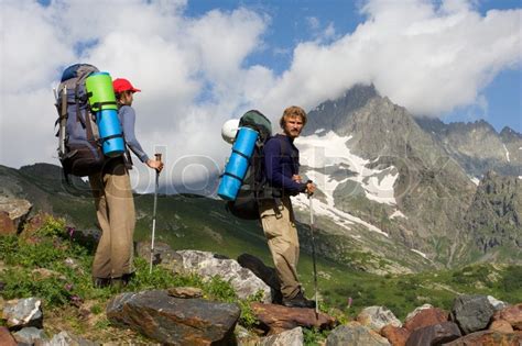 Paar Bergsteiger Touristische Reisen In Stock Bild Colourbox