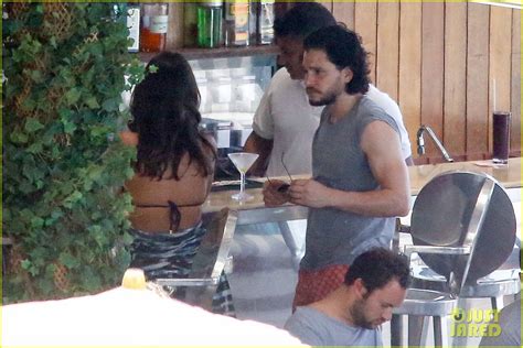 Photo Kit Harington Goes Shirtless Bares Ripped Body Again In Rio 21 Photo 3545906 Just