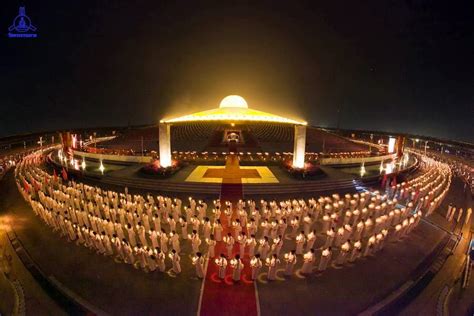 Mail2Day: Beautiful Wat Phra Dhammakaya Temple in Thailand (26 pics)