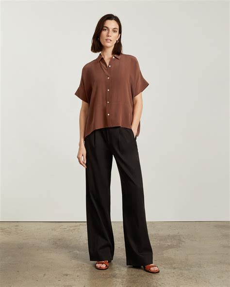 The Clean Silk Short Sleeve Square Shirt Cinnamon Everlane