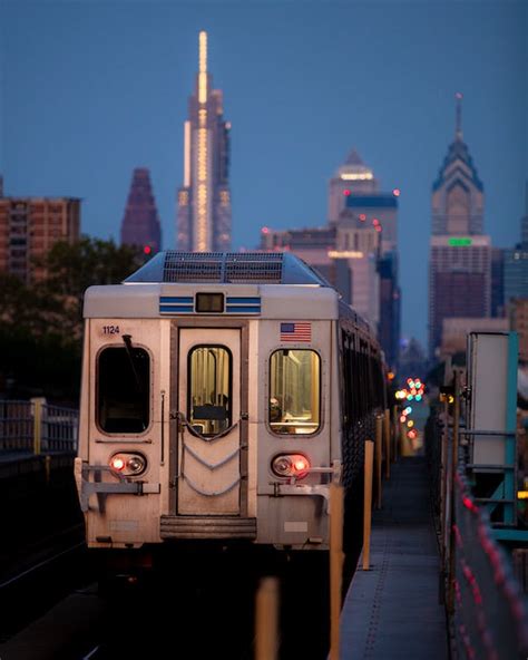 Metro Train on Station · Free Stock Photo