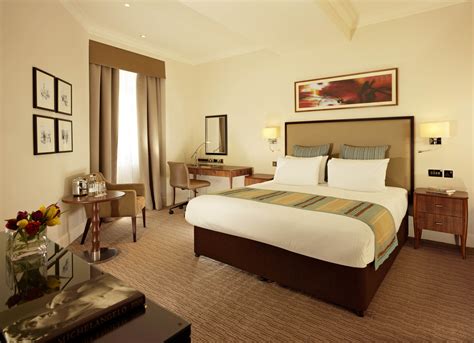 Rooms Gallery | St. James' Court, A Taj Hotel, London