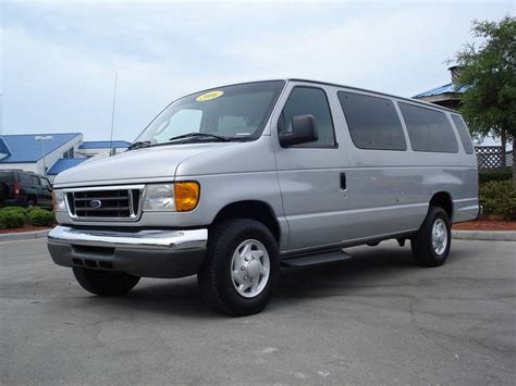 Ford Econoline 350 Passenger Van