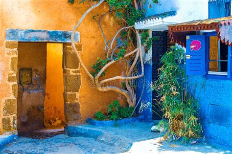 Rue Bleue Et Blanche Dans Le DES Oudaias De Kasbah Rabat Maroc Image