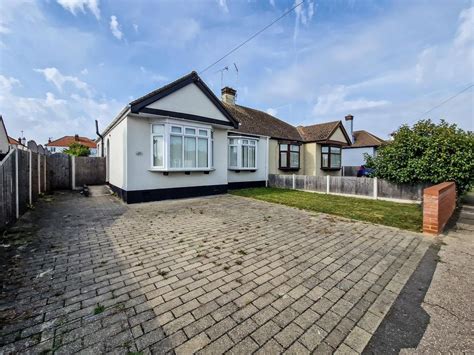 2 Bed Semi Detached Bungalow For Sale In Arlington Road Southend On