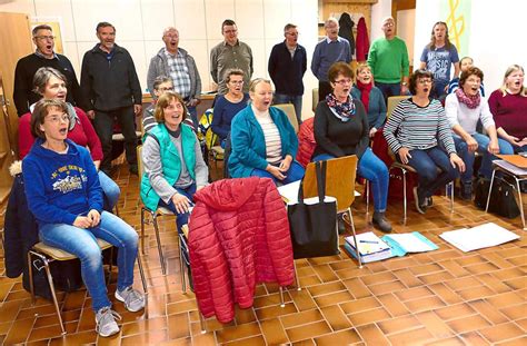 Kirchenchor feiert Jubiläum Konzert in Pfarrkirche St Georg in