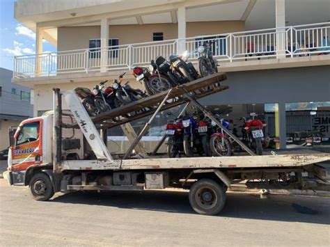 Policia Militar Apreende Motos Utilizadas Para Manobras Perigosas E