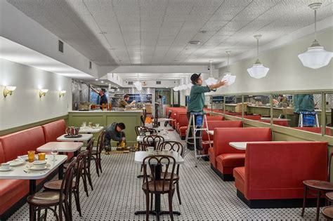 Brooklyn Heights Diner Reopens as Montague Diner