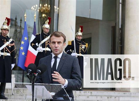 Le President De La Republique Francaise Emmanuel Macron Recoit Le