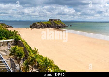 Overlooking Tenby Beach And St Catherines Island In Carmarthen Bay